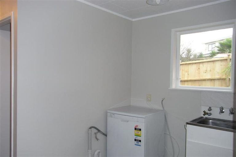 Photo of property in 14 Cairngorm Place, Highland Park, Auckland, 2010