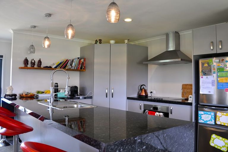 Photo of property in 21 Surfers Avenue, Waihi Beach, 3611