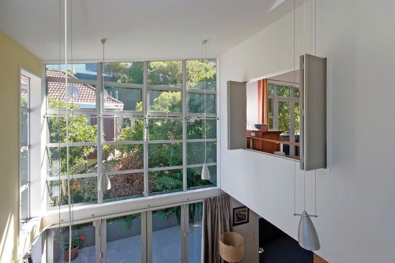 Photo of property in 94b Onslow Road, Khandallah, Wellington, 6035