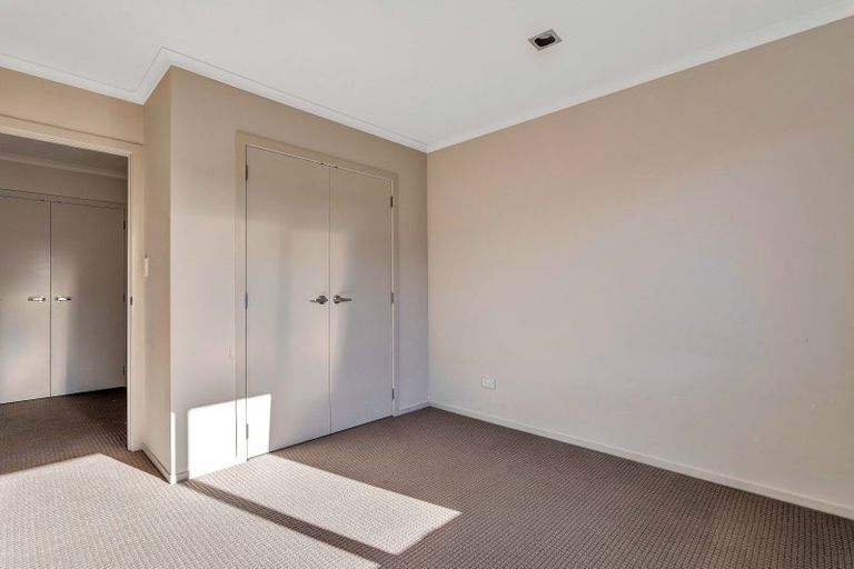 Photo of property in 40 Montague Grove, Stratford, 4332