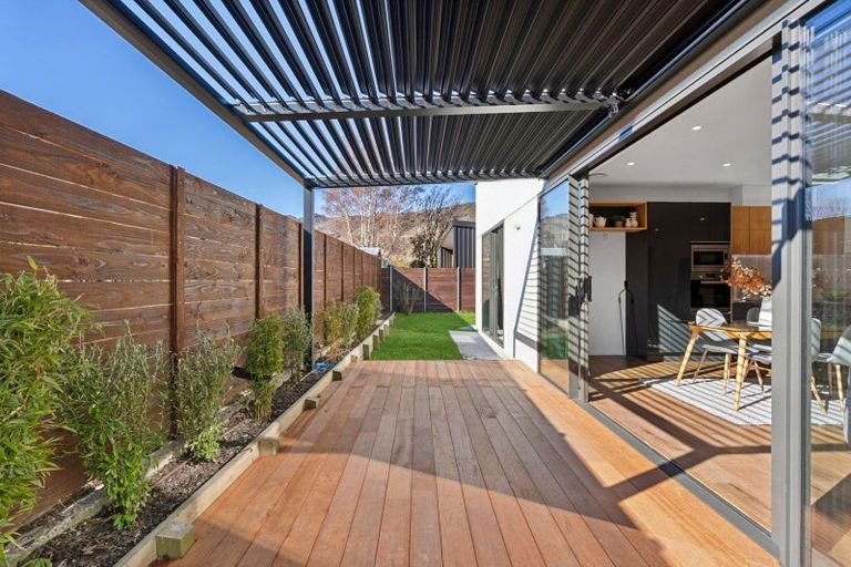 Photo of property in 28 Orient Street, Cromwell, 9310