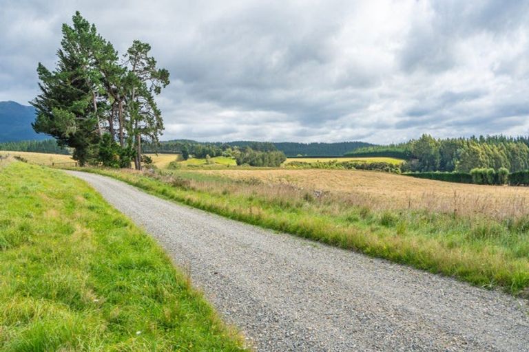 Photo of property in 421 Cramptons Bush Road, Broomfield, Amberley, 7482