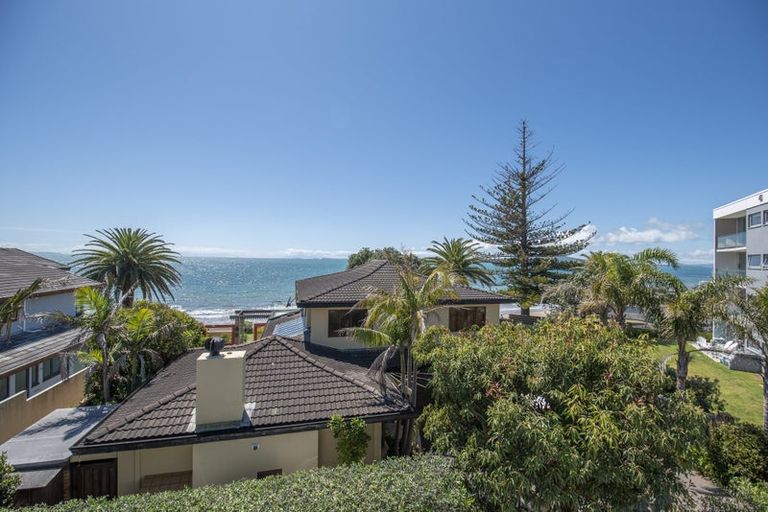 Photo of property in 5a Craig Road, Milford, Auckland, 0620