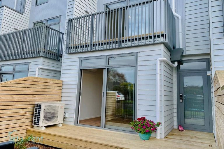 Photo of property in 588e Te Atatu Road, Te Atatu Peninsula, Auckland, 0610