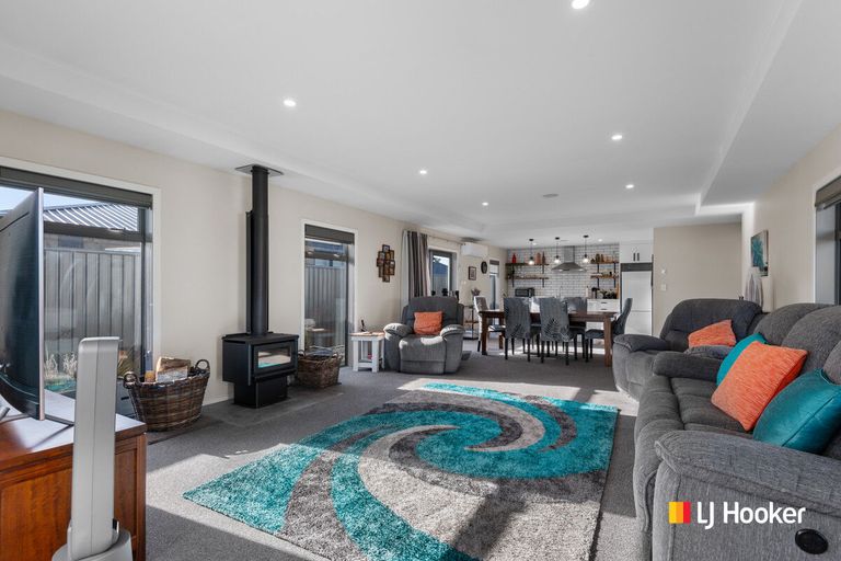 Photo of property in 45 Silver Springs Boulevard, Mosgiel, 9024