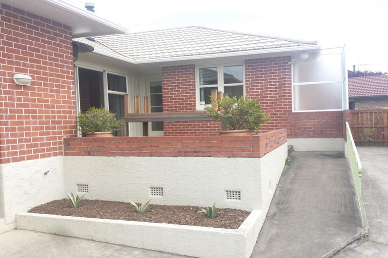 Photo of property in 18 Coronation Avenue, Pukekohe, 2120