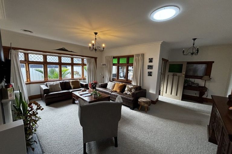 Photo of property in 22 Chilman Street, Strandon, New Plymouth, 4312