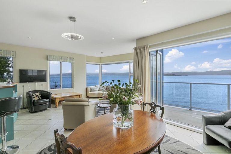 Photo of property in 516 Marine Drive, Sunshine Bay, Lower Hutt, 5013