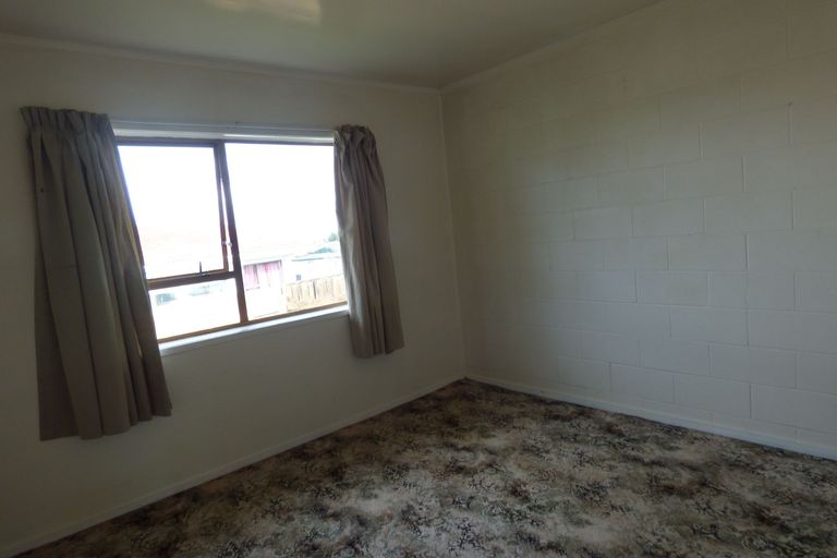 Photo of property in 2/5 Abelia Place, Papatoetoe, Auckland, 2025