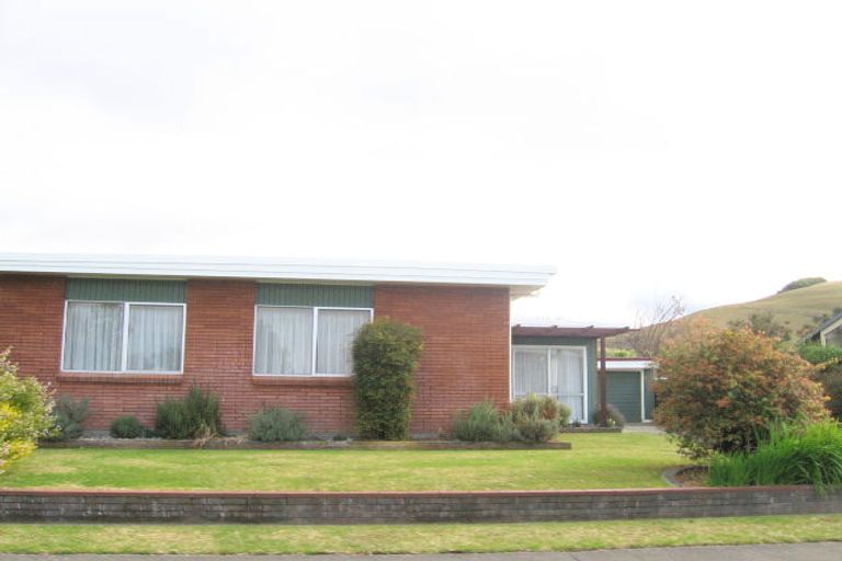 Photo of property in 17 Anderson Road, Taradale, Napier, 4112