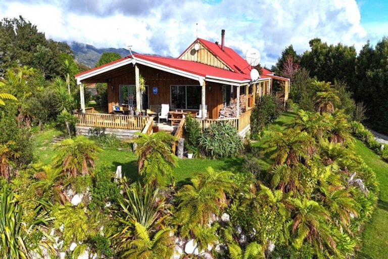 Photo of property in 9190 State Highway 6, Westport, 7892