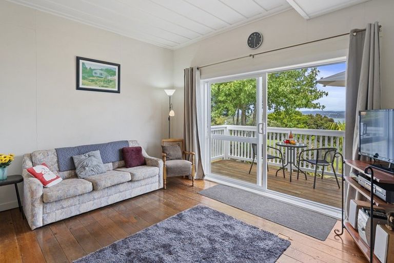 Photo of property in 19 James Street, Russell, 0202