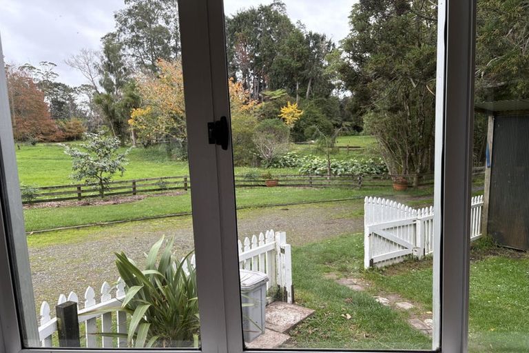 Photo of property in 27 Robinson Road, Coatesville, Albany, 0793