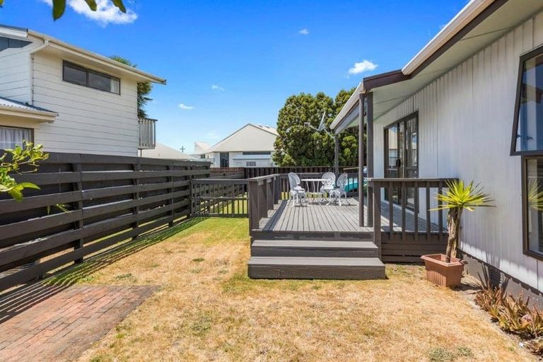 Photo of property in 24 Gloucester Road, Mount Maunganui, 3116