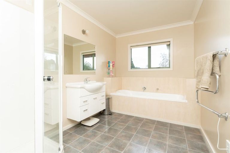 Photo of property in 1431 Te Pahu Road, Karamu, Hamilton, 3285