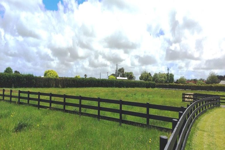 Photo of property in 83 Settlement Road, Puni, Pukekohe, 2678