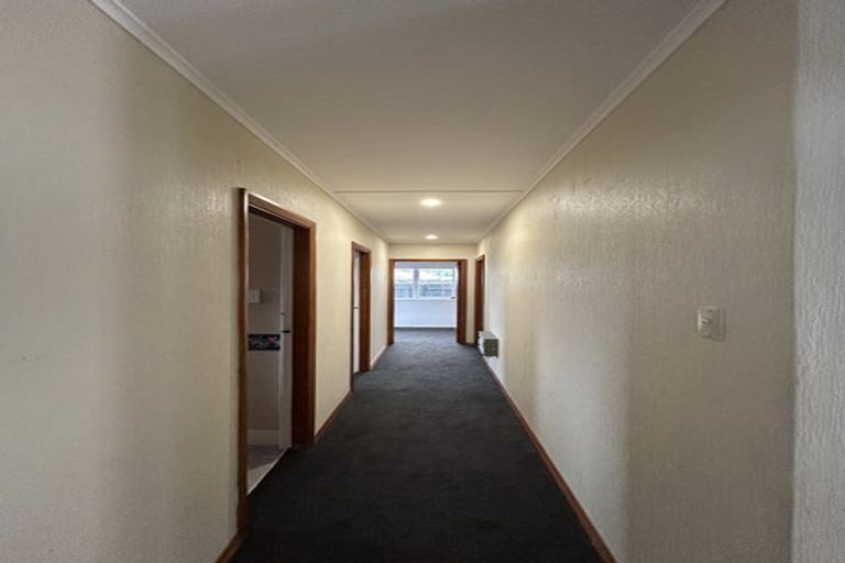 Photo of property in 102 Miramar Avenue, Miramar, Wellington, 6022