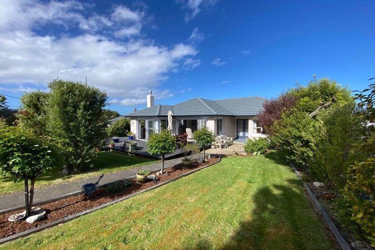 Photo of property in 21 Derwent Street, Helensburgh, Dunedin, 9010