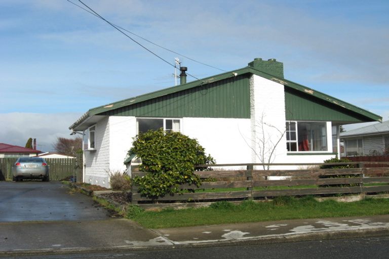 Photo of property in 156 Edinburgh Crescent, Waikiwi, Invercargill, 9810