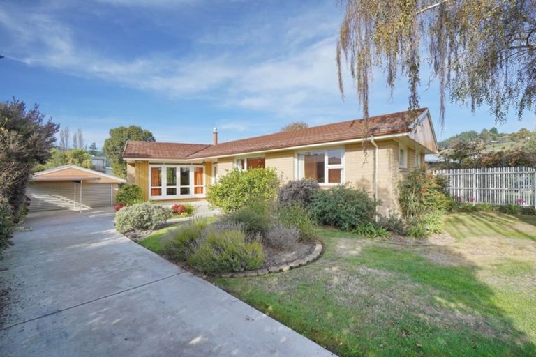 Photo of property in 31 Waiau Street, Cracroft, Christchurch, 8025