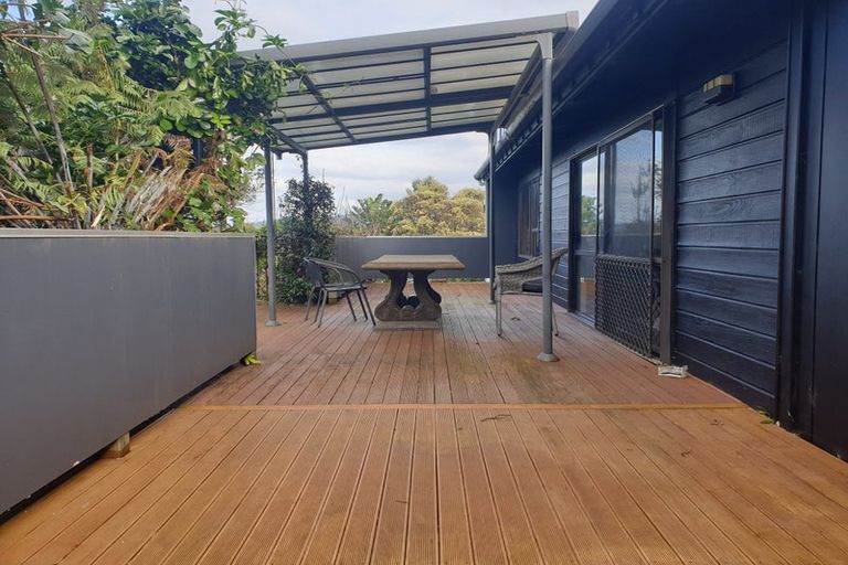 Photo of property in 15 Puriri Place, Tuateawa, Coromandel, 3583