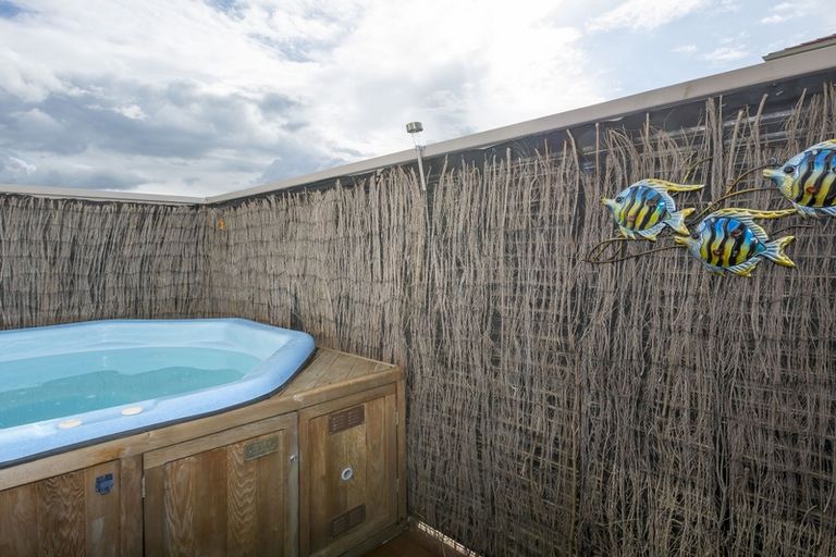 Photo of property in 26 Raptor Way, Welcome Bay, Tauranga, 3175