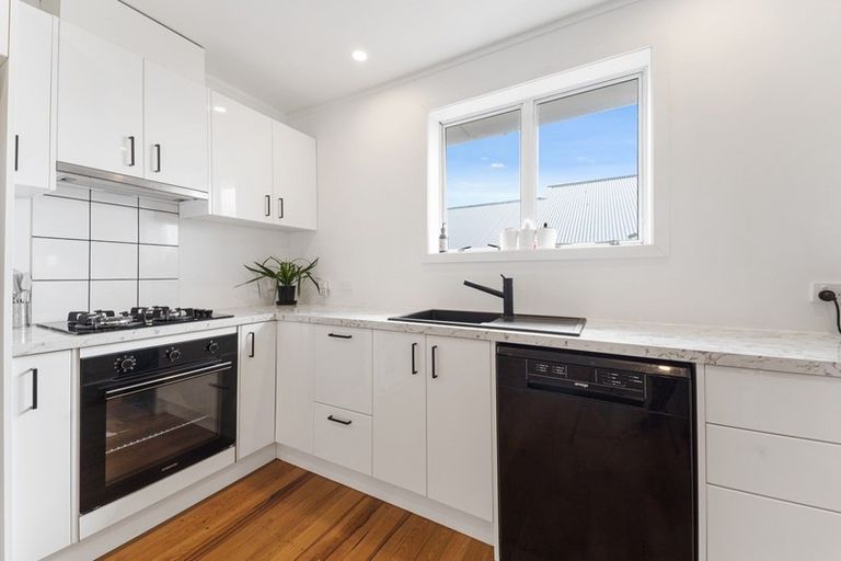 Photo of property in 4 Raleigh Street, Vogeltown, New Plymouth, 4310