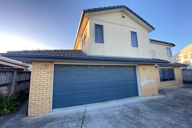Photo of property in 44a Larne Avenue, Pakuranga Heights, Auckland, 2010