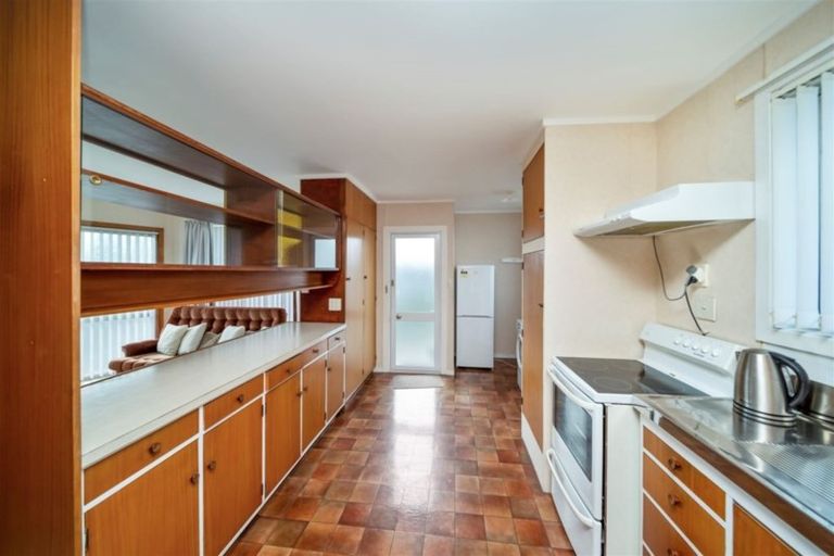 Photo of property in 11 Puriri Street, Hawera, 4610