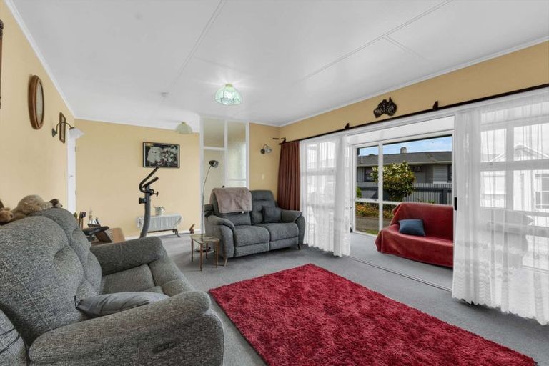 Photo of property in 25 Kapuni Street, Manaia, 4612