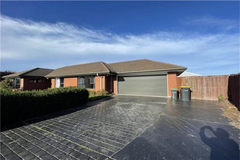 Photo of property in 35 Tivoli Place, Bishopdale, Christchurch, 8053