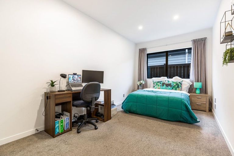 Photo of property in 79 Nobilo Road, Kumeu, 0810