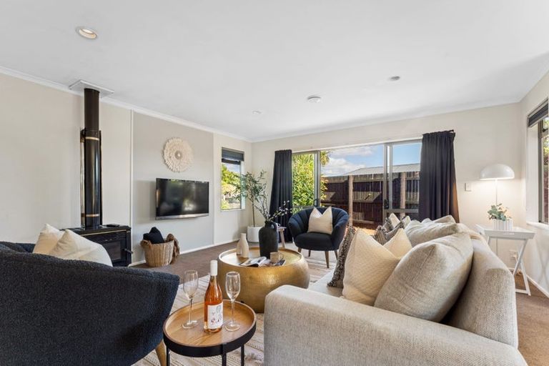 Photo of property in 12 Lionel Place, Mapua, 7005