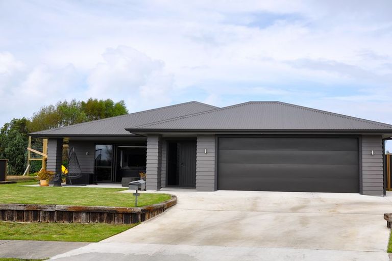 Photo of property in 21 Surfers Avenue, Waihi Beach, 3611