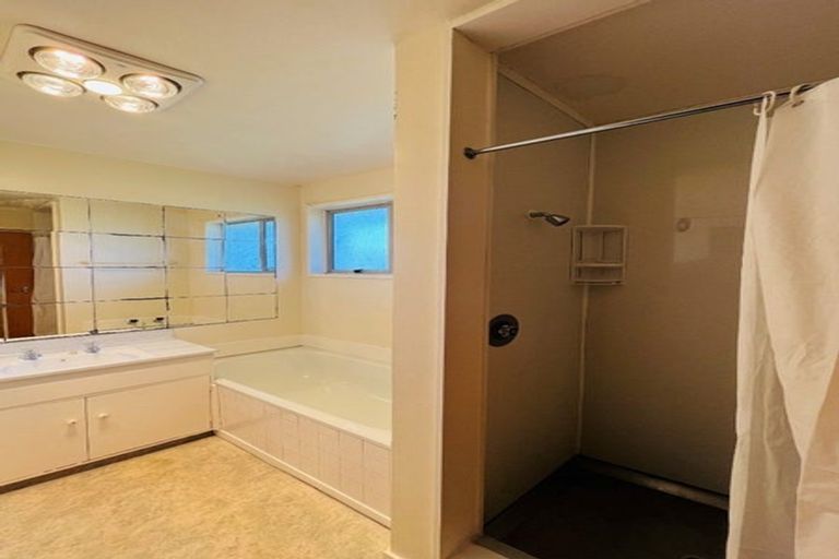 Photo of property in 2/15 Gardiners Road, Bishopdale, Christchurch, 8051