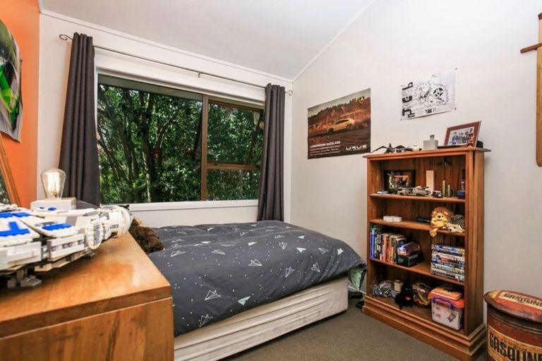 Photo of property in 1/38 Morriggia Place, Bayview, Auckland, 0629