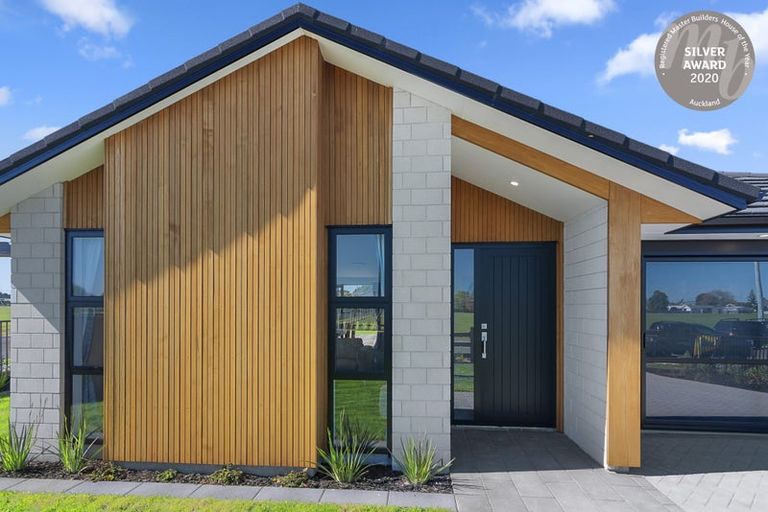 Photo of property in 26 Omahuru Road, Glenbrook, 2681