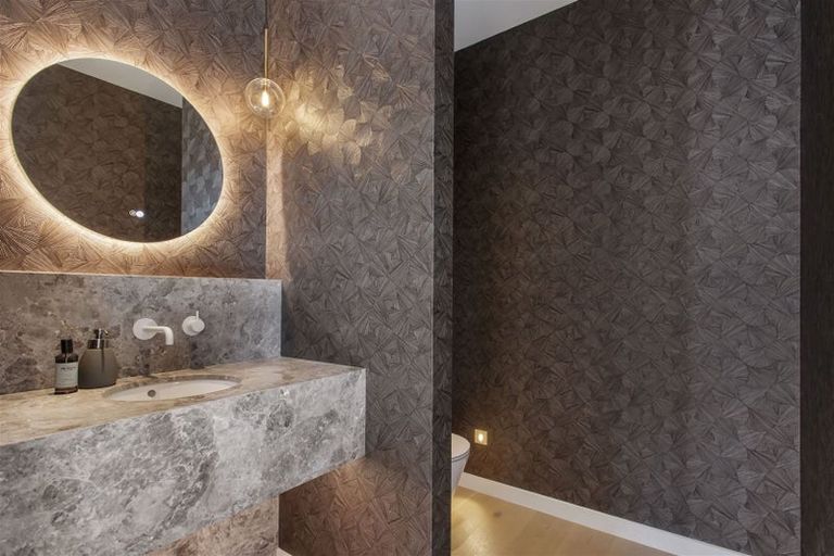 Photo of property in 12a Memorial Avenue, Ilam, Christchurch, 8053