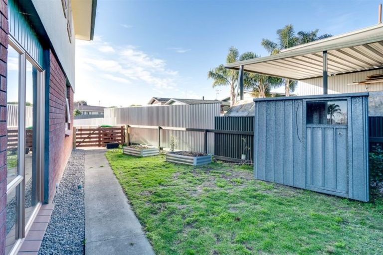 Photo of property in 6 Somerset Place, Taradale, Napier, 4112