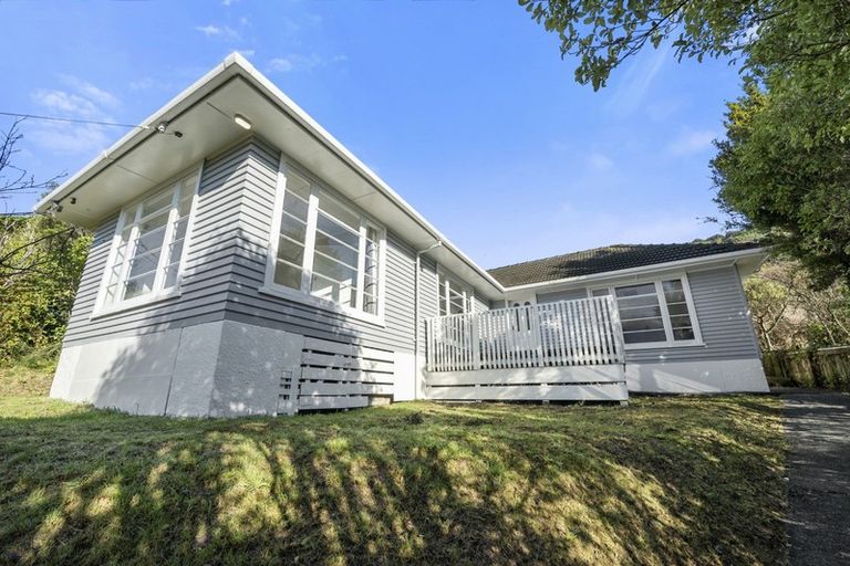 Photo of property in 20 Bledisloe Crescent, Wainuiomata, Lower Hutt, 5014