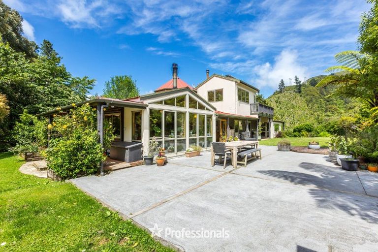 Photo of property in 740 Moonshine Hill Road, Moonshine Valley, Porirua, 5381