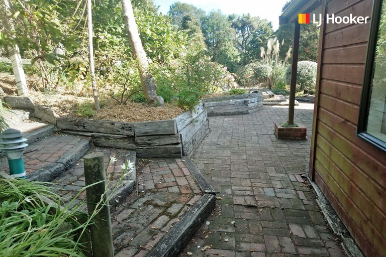 Photo of property in 9 Moerangi Street, Broad Bay, Dunedin, 9014