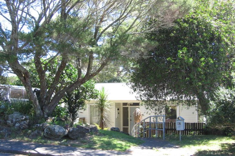 Photo of property in 87 Taurus Crescent, Beach Haven, Auckland, 0626