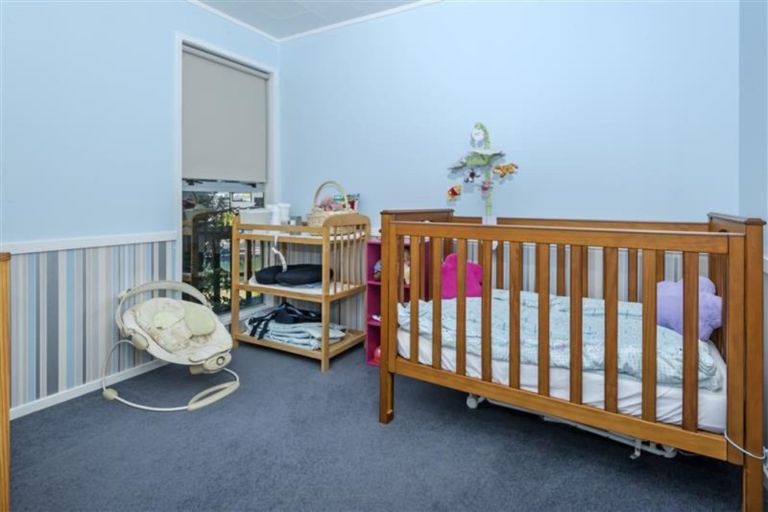 Photo of property in 168 Cascades Road, Pakuranga Heights, Auckland, 2010