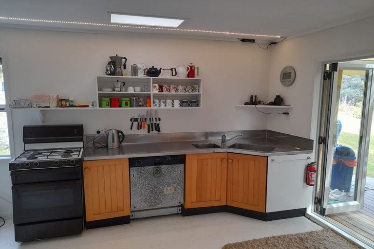 Photo of property in 19 Edith Ridge Road, Kawau Island, 0920