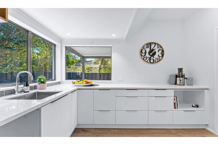 Photo of property in 74 Porritt Avenue, Chatswood, Auckland, 0626