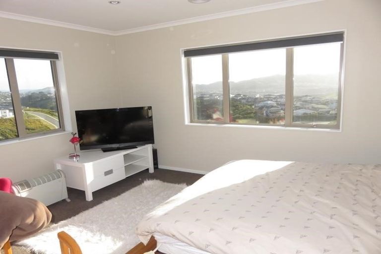 Photo of property in 30b Havana Rise, Grenada Village, Wellington, 6037