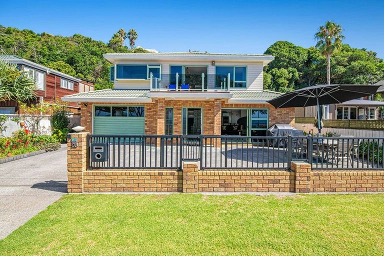 Photo of property in 20 Matakatia Parade, Matakatia, Whangaparaoa, 0930