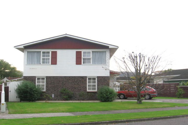 Photo of property in 15 Hamerton Street, Naenae, Lower Hutt, 5011