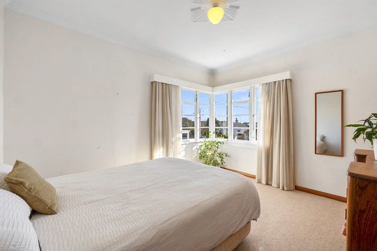 Photo of property in 197 Tukapa Street, Westown, New Plymouth, 4310